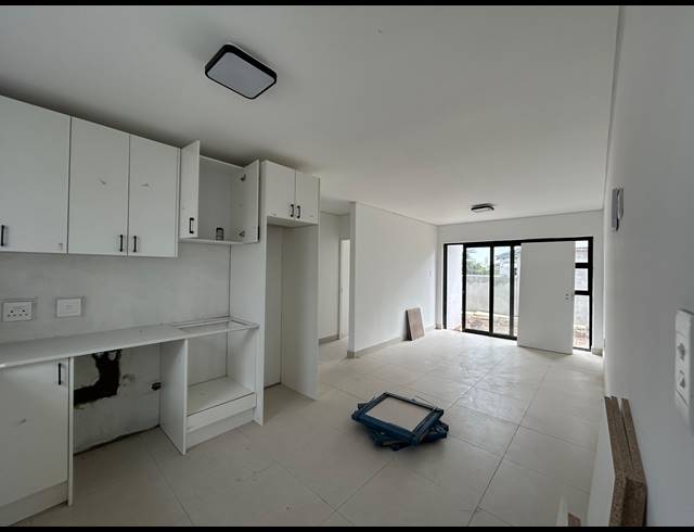 2 BEDROOM APARTMENT TO LET IN MILNERTON CENTRAL